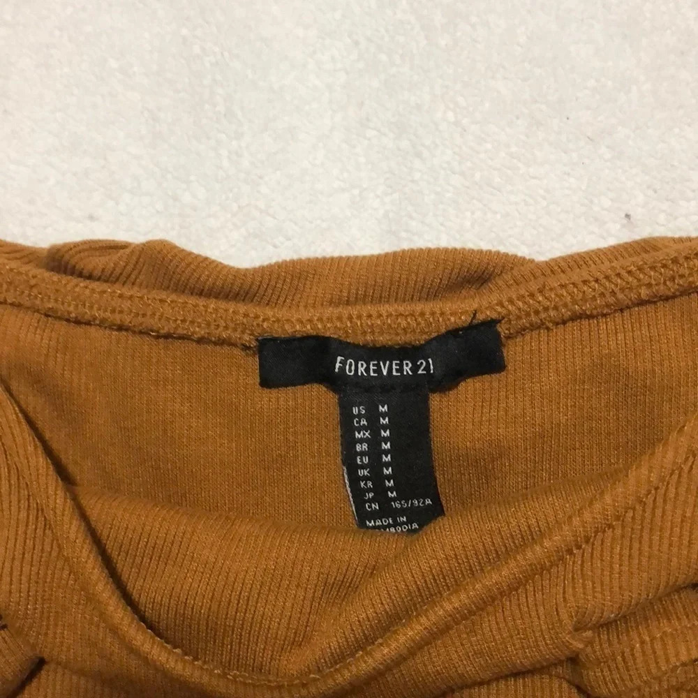 FOREVER21 off the shoulder top - Picture 3 of 4